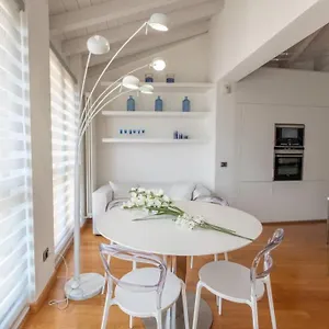 Apartment Happy Guest - & Style, Riva di Solto