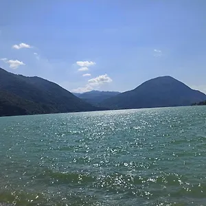 Apartment Seaesta Al Lungolago, Porlezza